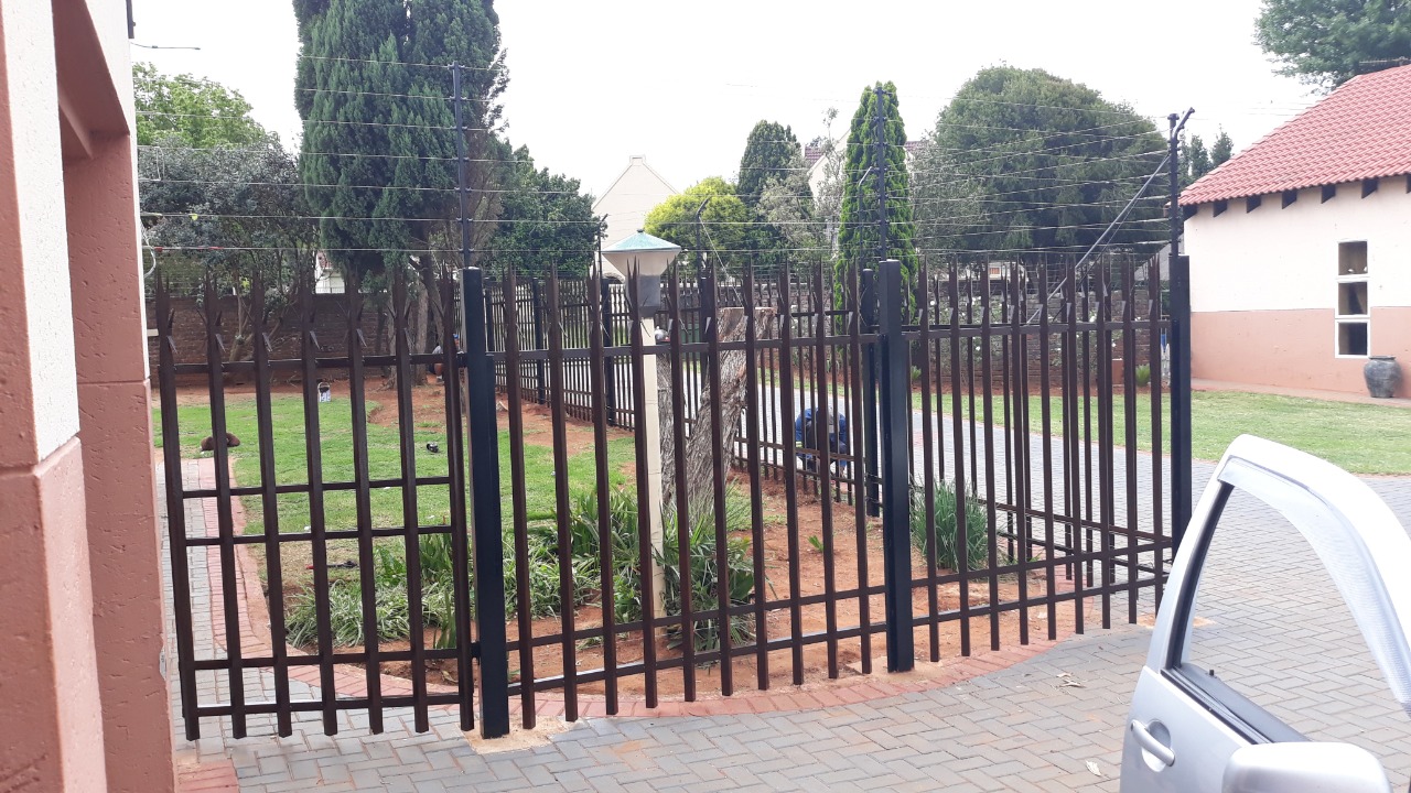 steel security gates, swing, sliding, palisade fencing steel works